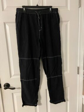 T12a- ZARA Black Contrast Stitch Cargo Jogger Pants